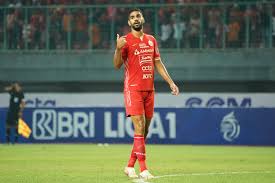 YUSUF HELAL SEGERA KEMBALI KE PERSIJA