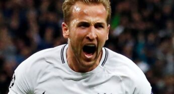 Harry Kane Rayakan Trofi Pertamanya Setelah Bertahun-tahun Menanti