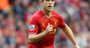 Keputusan Wasit Bikin Geger, Henderson Terlepas dari Hukuman Berat