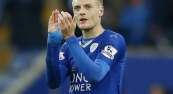 Penggemar Kagum Lihat Jamie Vardy Ambil Alih Tugas Wasit Sementara