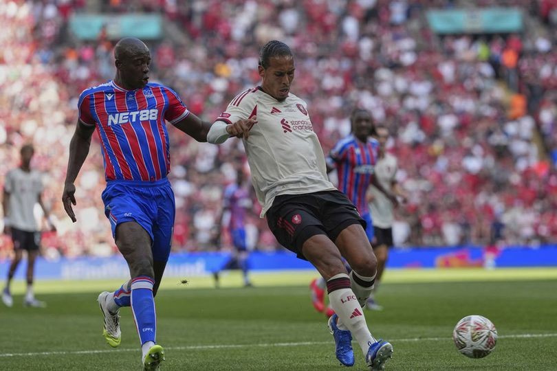 Rapuhnya Lini Belakang Liverpool Jadi Sorotan di Community Shield