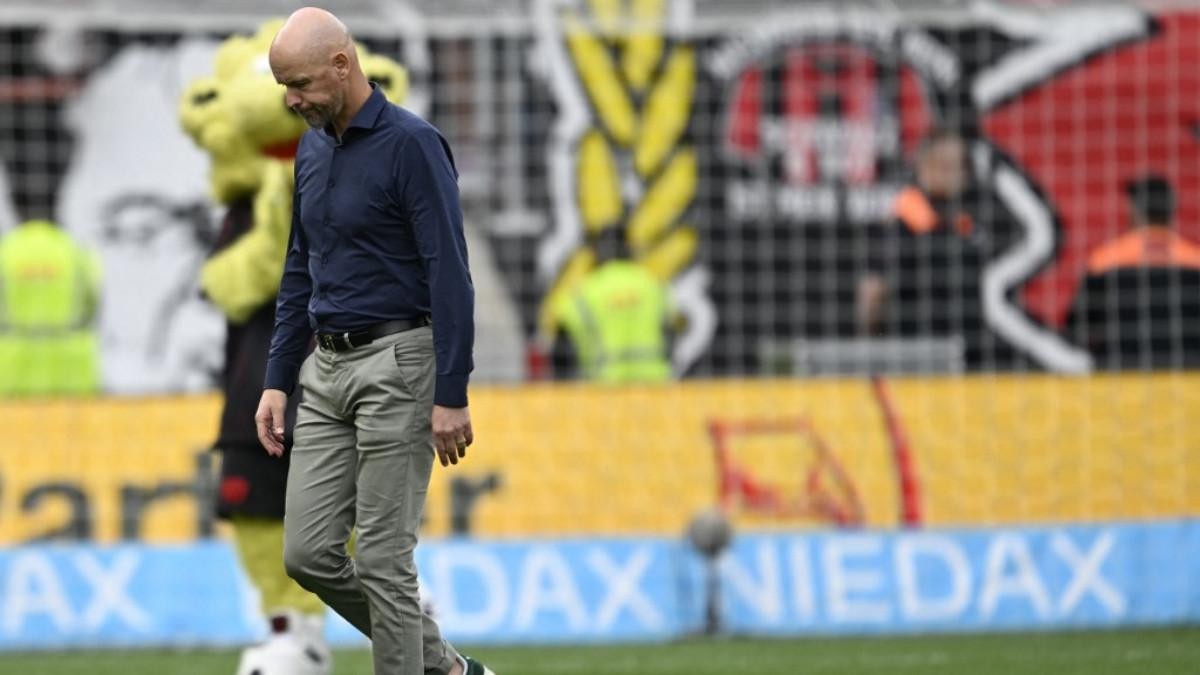 Erik ten Hag Didepak Leverkusen, Padahal Baru Bangun Tim dari Nol